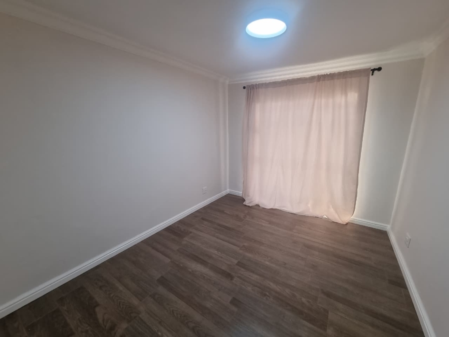 To Let 3 Bedroom Property for Rent in Rondebosch East Western Cape